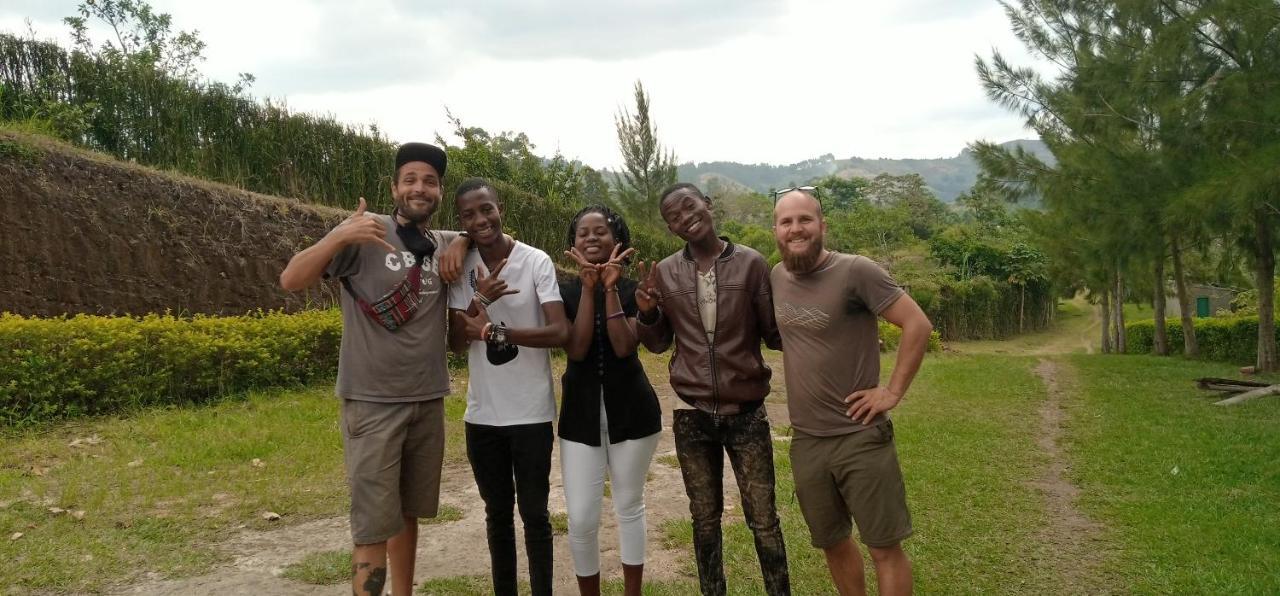 Lake Lyantonde Eco Campsite Original Fort Portal ภายนอก รูปภาพ