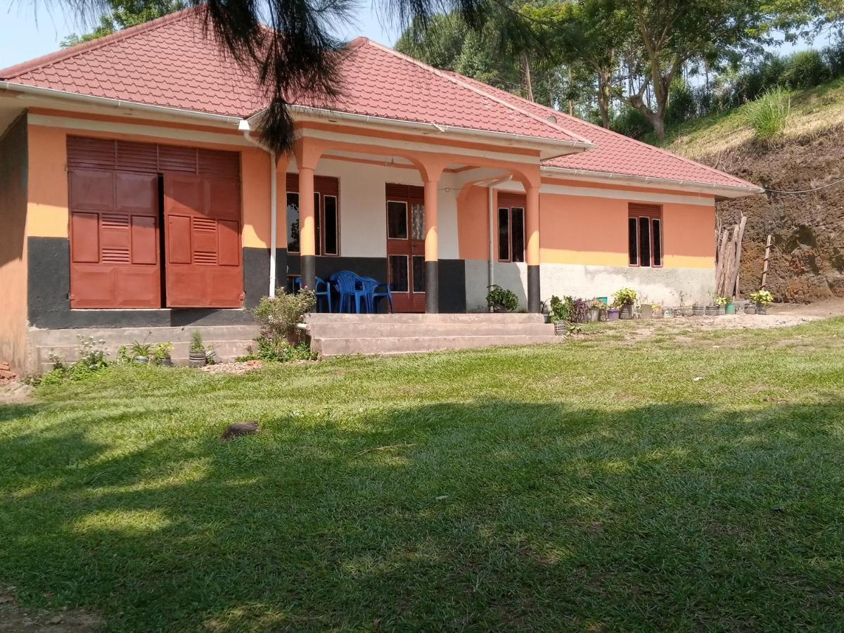 Lake Lyantonde Eco Campsite Original Fort Portal ภายนอก รูปภาพ