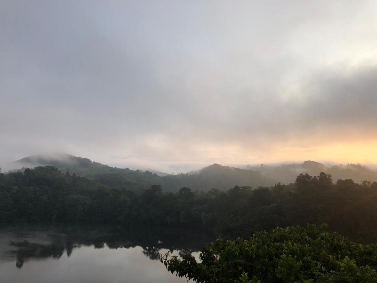 Lake Lyantonde Eco Campsite Original Fort Portal ภายนอก รูปภาพ