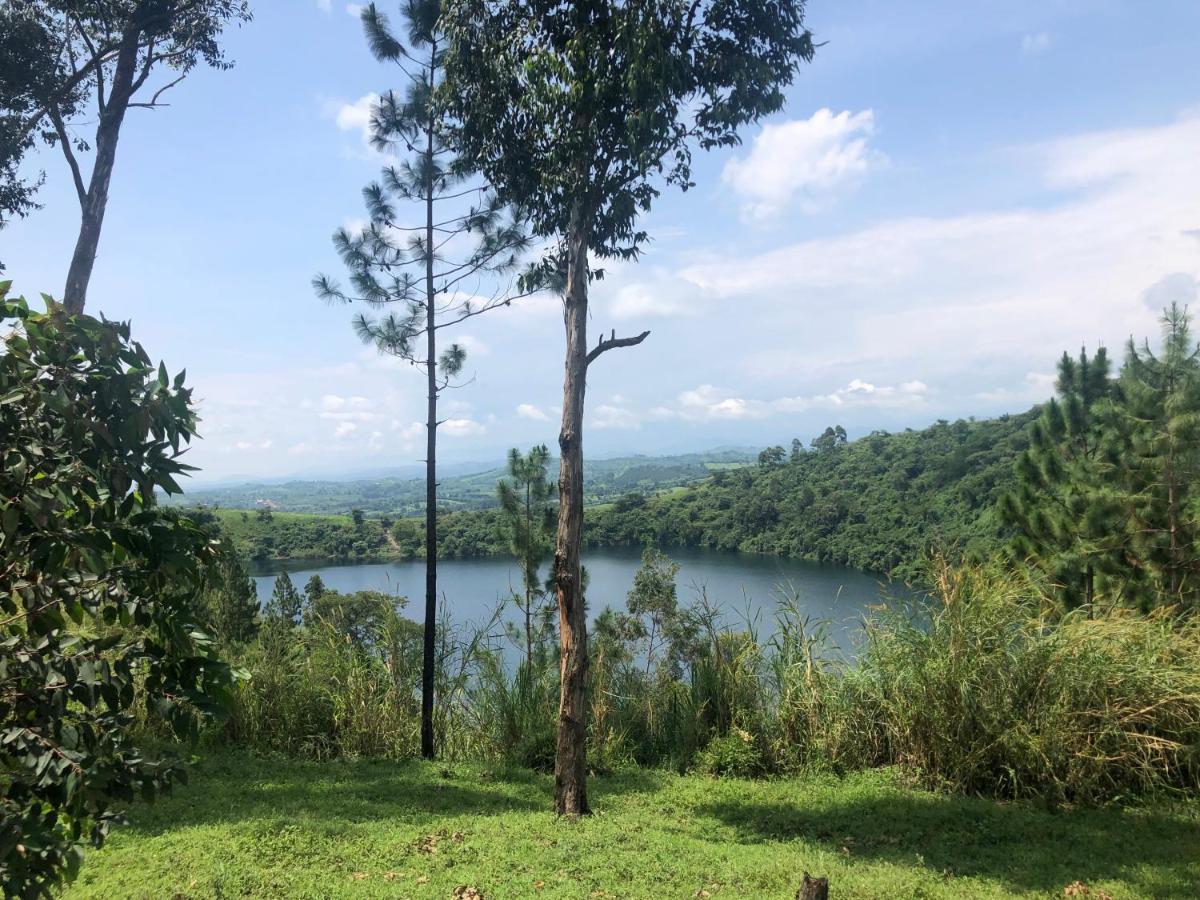 Lake Lyantonde Eco Campsite Original Fort Portal ภายนอก รูปภาพ