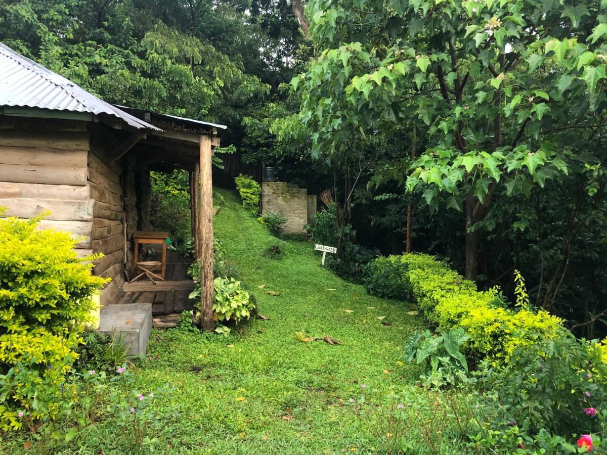 Lake Lyantonde Eco Campsite Original Fort Portal ภายนอก รูปภาพ