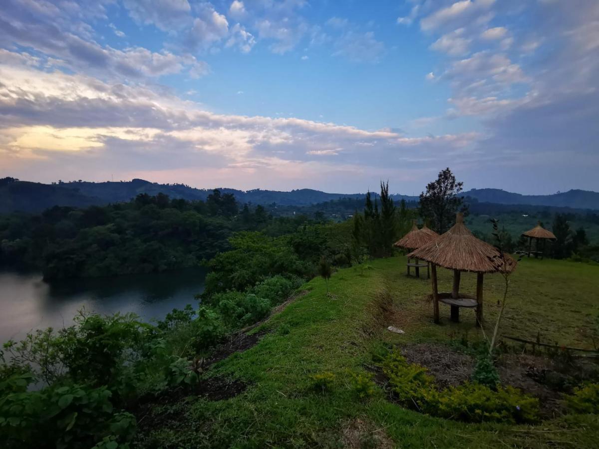 Lake Lyantonde Eco Campsite Original Fort Portal ภายนอก รูปภาพ